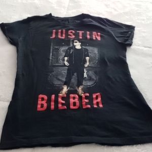 Justin Bieber like new large tshirt very trendy